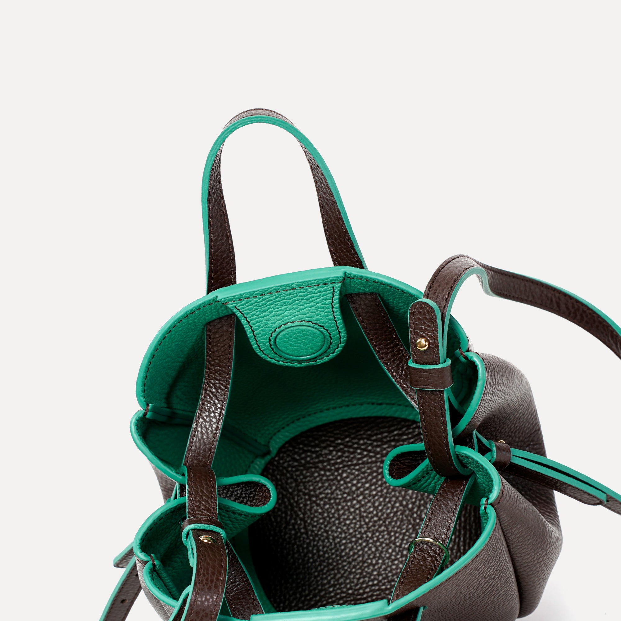 Geanta Bijou Pétale, Piele Texturata, Ciocolata, Contrast Emerald